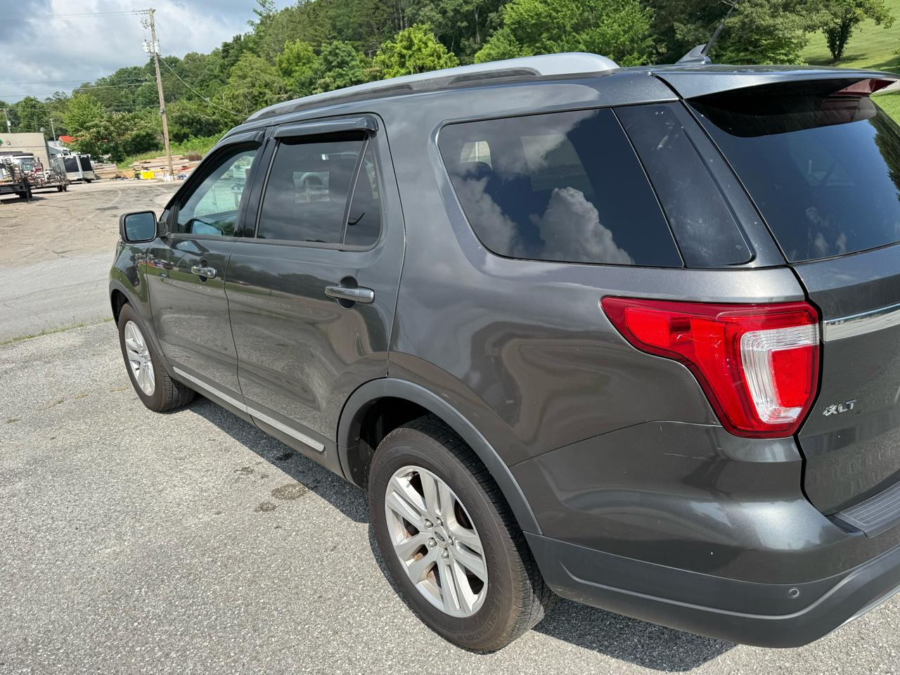 Ford Explorer 4dr XLT 4WD 2019