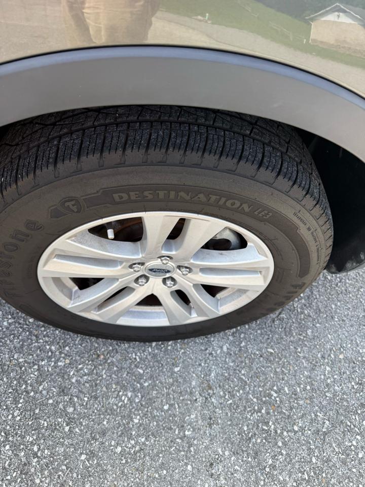 Ford Explorer 4dr XLT 4WD 2019