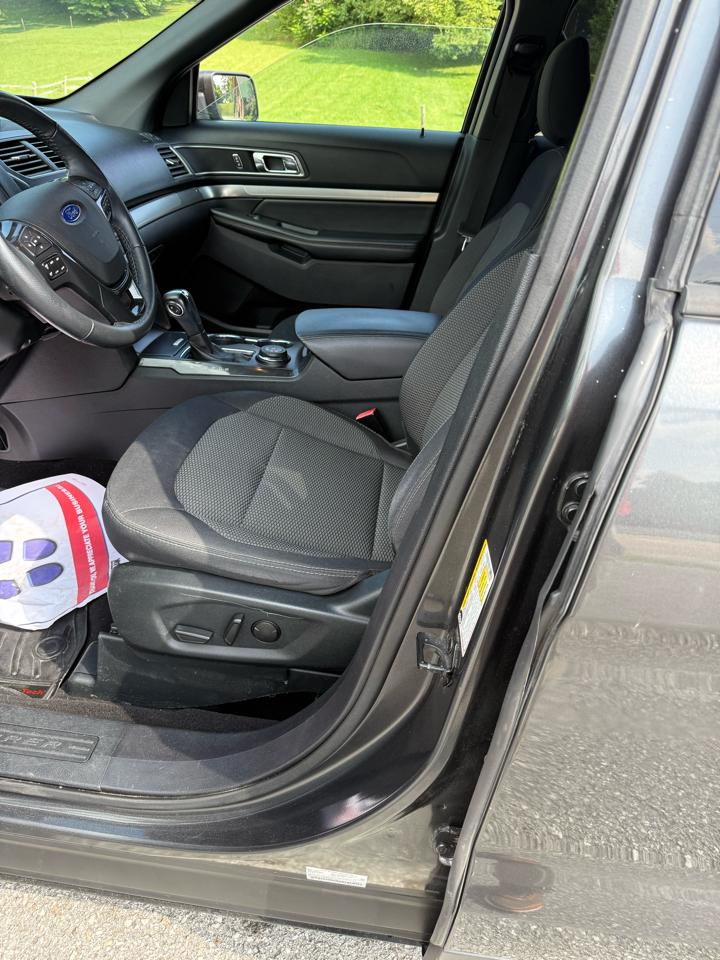 Ford Explorer 4dr XLT 4WD 2019