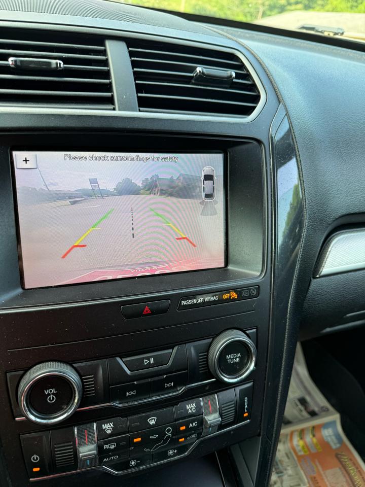 Ford Explorer 4dr XLT 4WD 2019