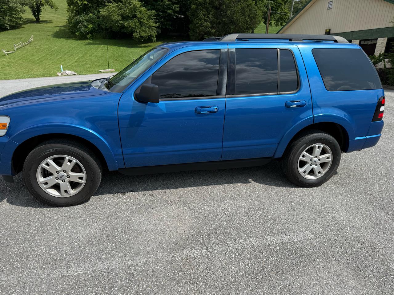 Ford Explorer XLT 4.0L 4WD 2010