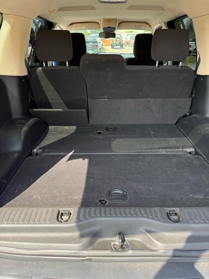 Ford Explorer XLT 4.0L 4WD 2010