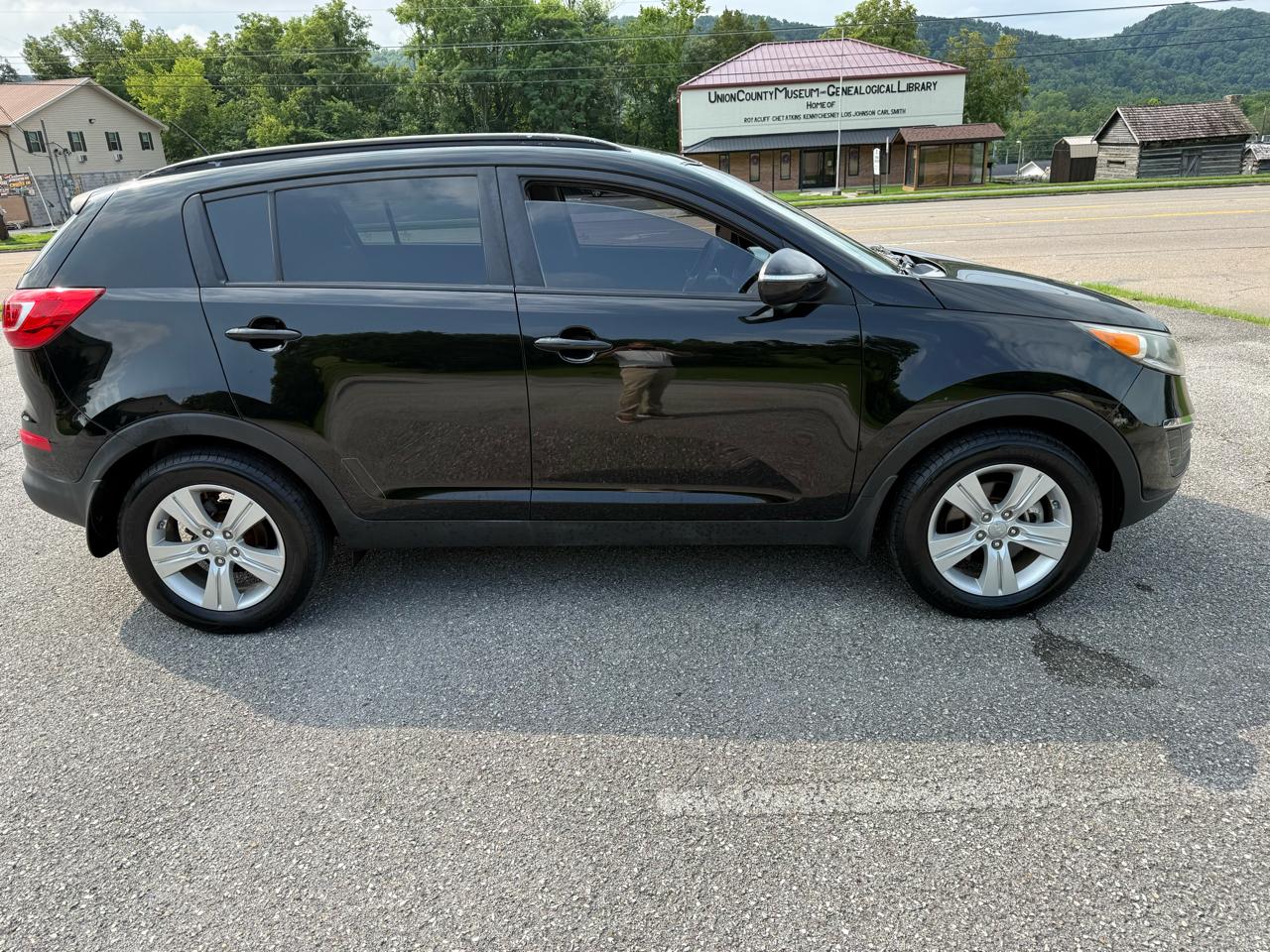 Kia Sportage LX FWD 2013