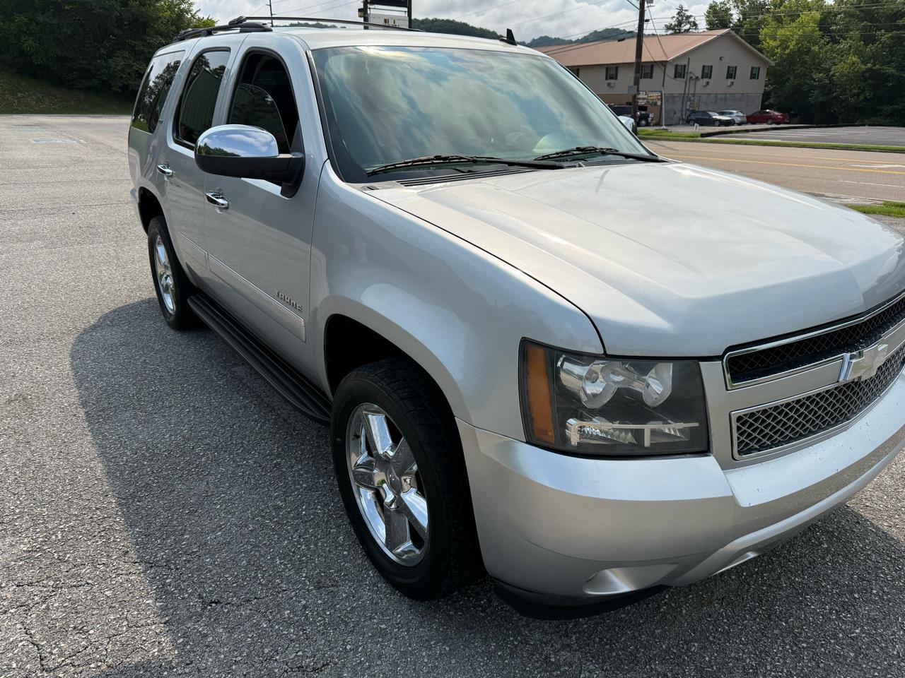 Chevrolet Tahoe LTZ 4WD 2013