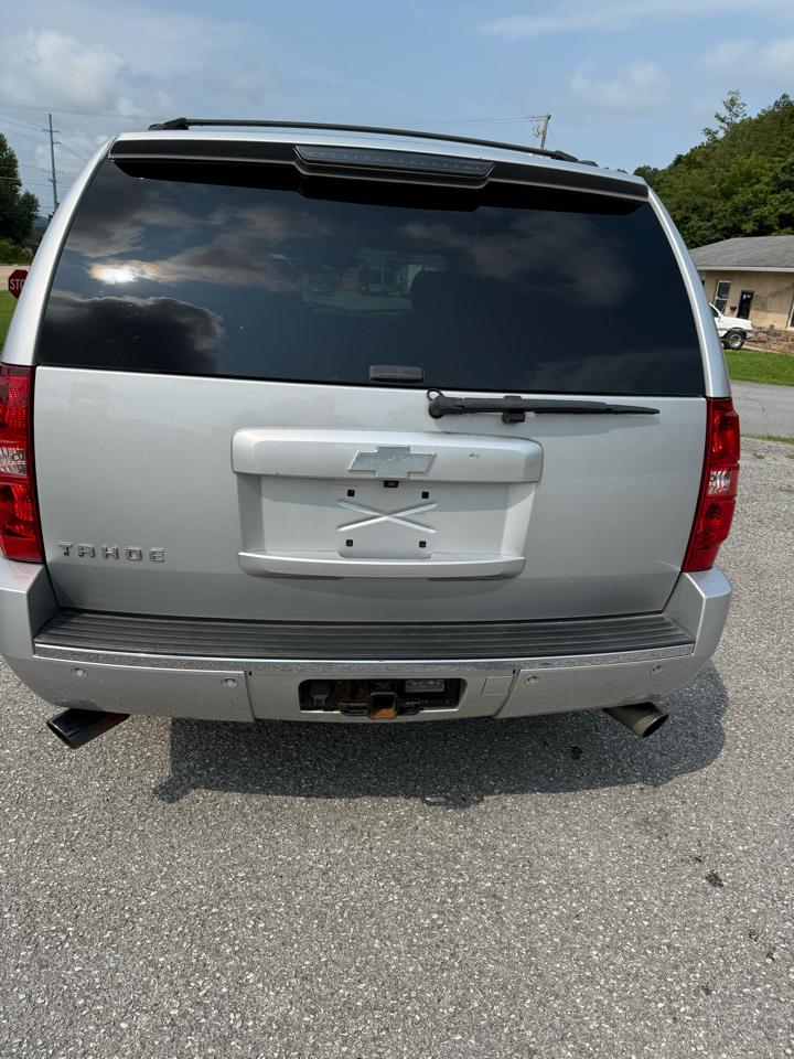 Chevrolet Tahoe LTZ 4WD 2013