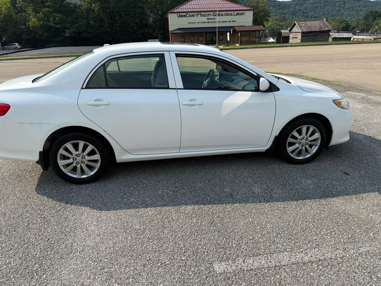 Toyota Corolla 4dr Sdn Auto (Natl) 2009