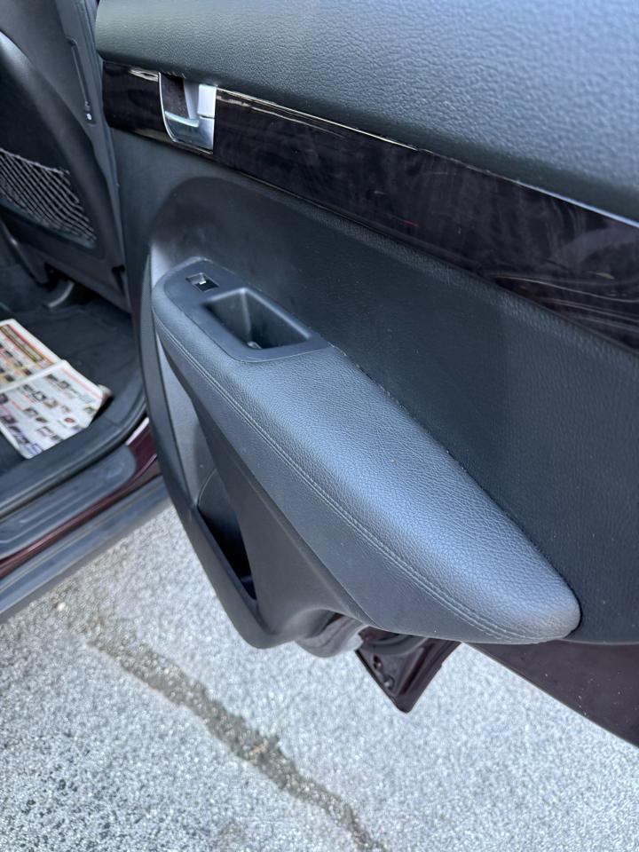 Kia Sorento LX 2WD 2014