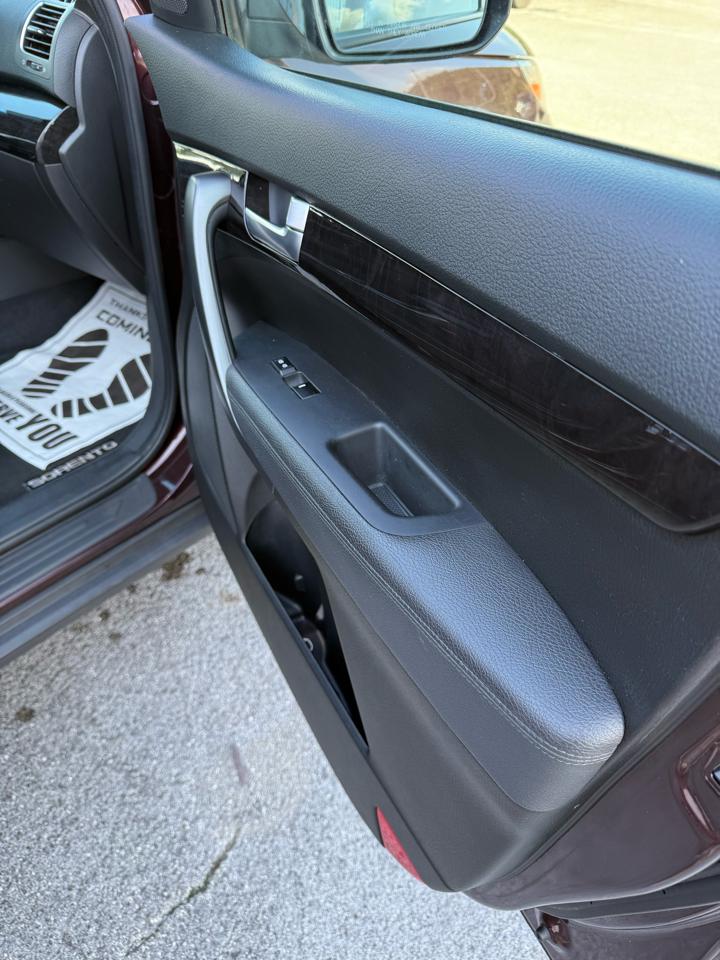 Kia Sorento LX 2WD 2014