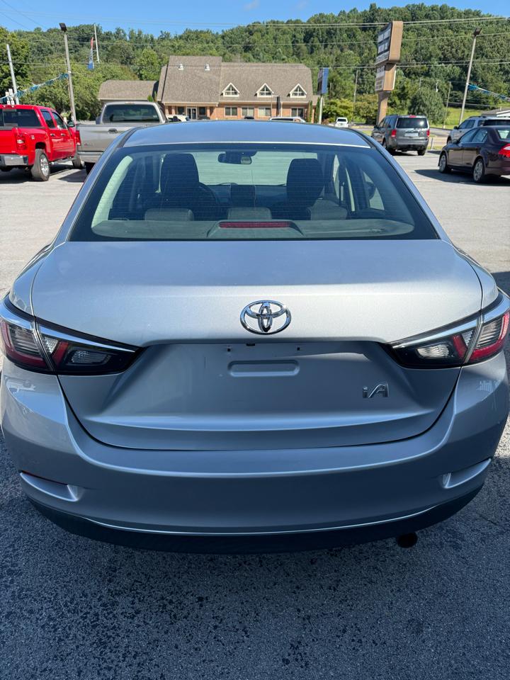 Toyota Yaris iA 6A 2018