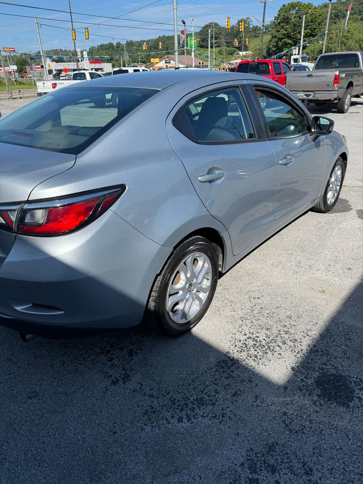 Toyota Yaris iA 6A 2018