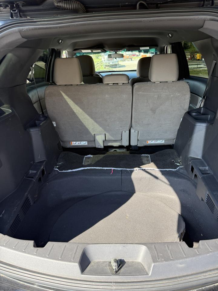 Ford Explorer Base 4WD 2012