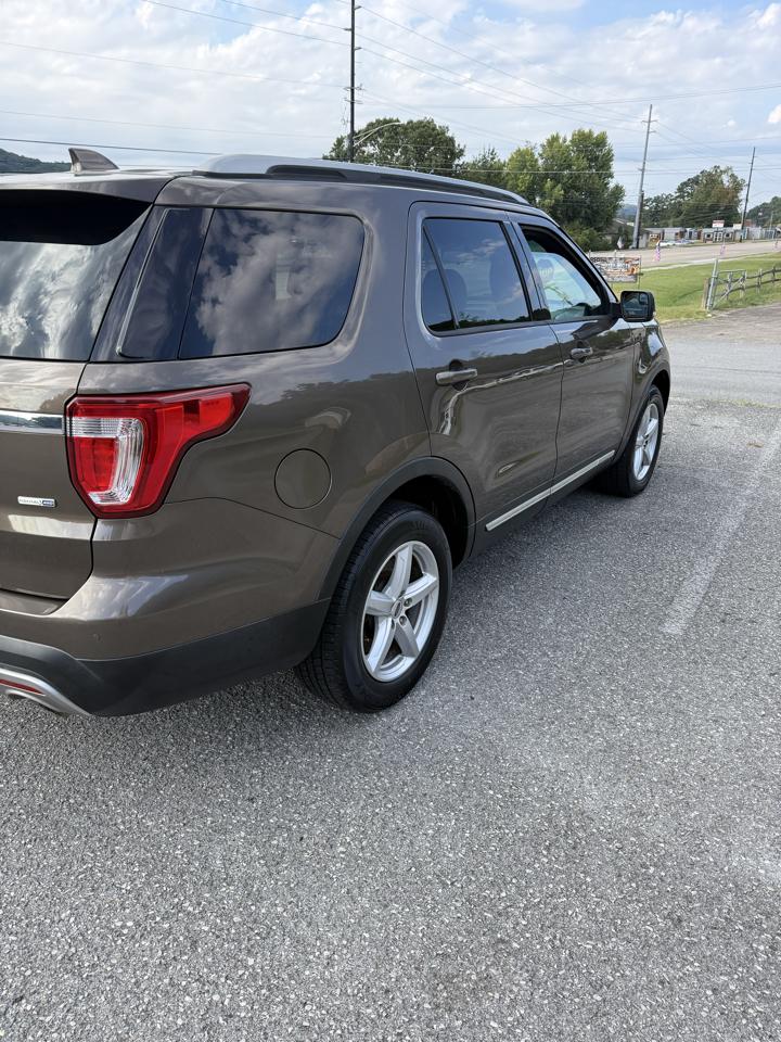 Ford Explorer 4dr 114" WB 4.0L XLT Sport 4WD 2016