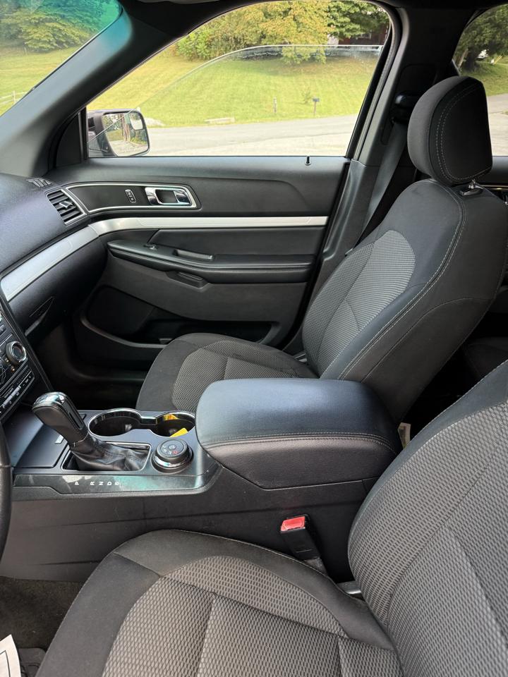 Ford Explorer 4dr 114" WB 4.0L XLT Sport 4WD 2016