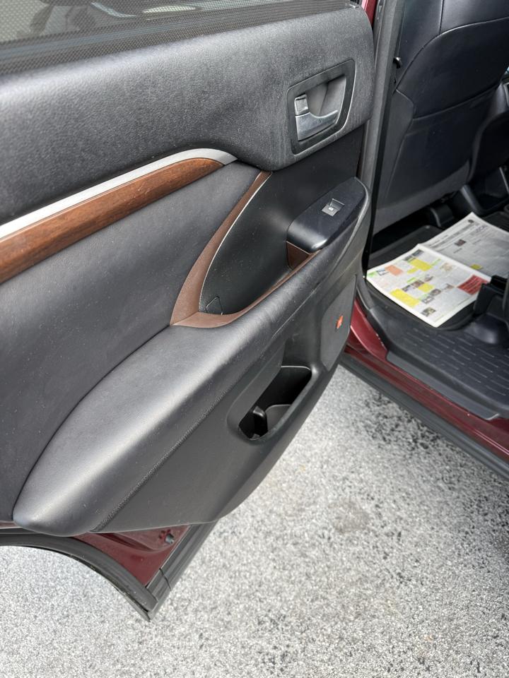 Toyota Highlander Limited AWD V6 2016