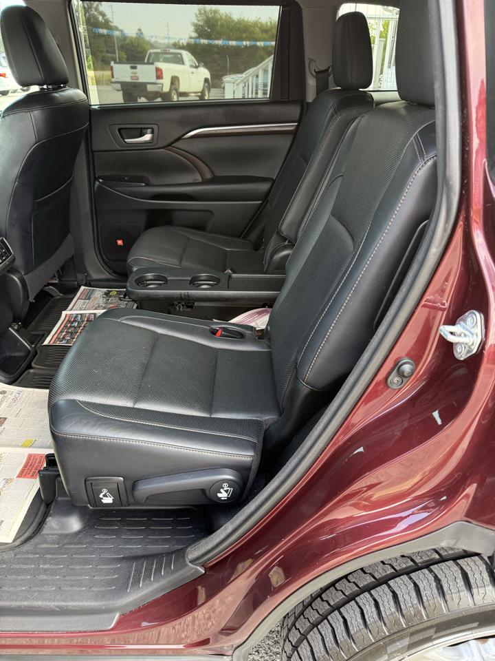 Toyota Highlander Limited AWD V6 2016