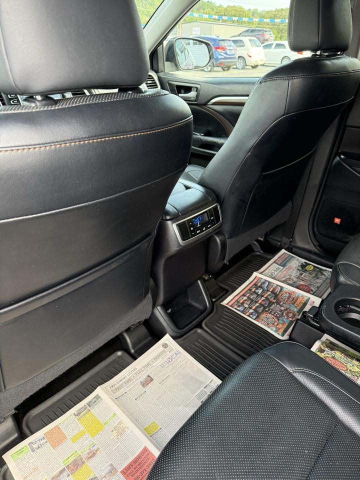 Toyota Highlander Limited AWD V6 2016