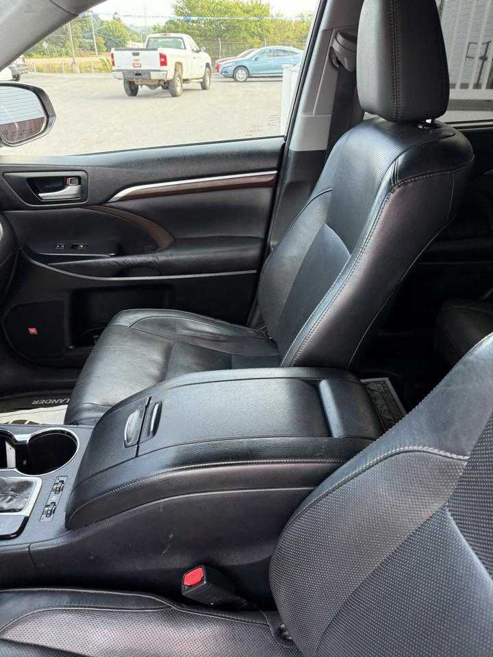 Toyota Highlander Limited AWD V6 2016