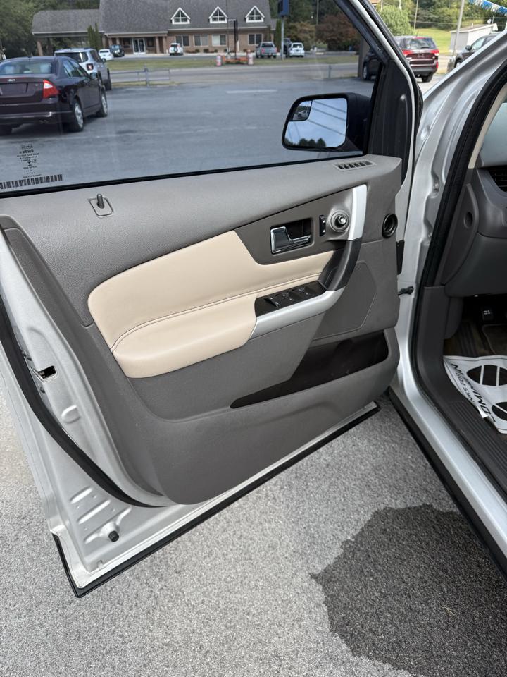 Ford Edge 4dr SE AWD 2014