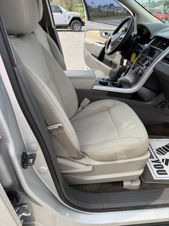 Ford Edge 4dr SE AWD 2014