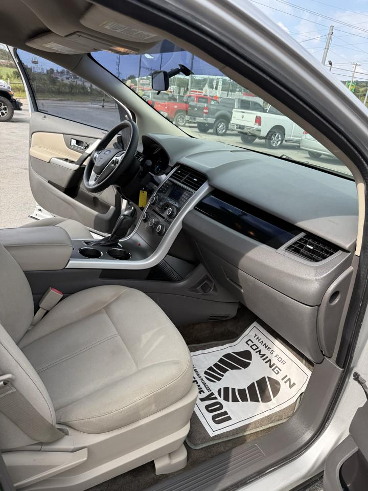 Ford Edge 4dr SE AWD 2014