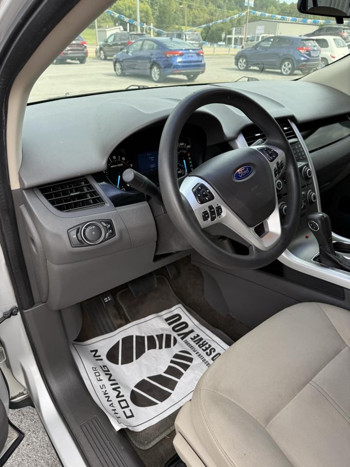 Ford Edge 4dr SE AWD 2014
