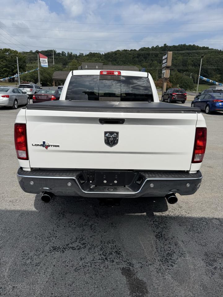 RAM 1500 2WD Crew Cab 140.5" Sport 2015