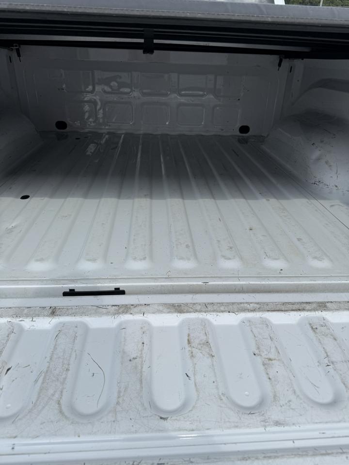 RAM 1500 2WD Crew Cab 140.5" Sport 2015