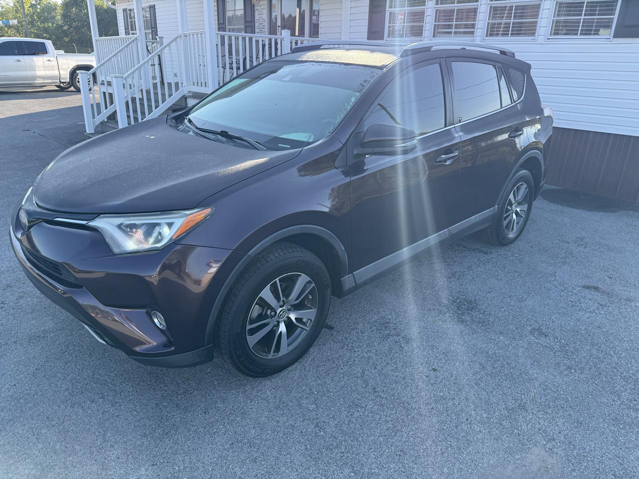 2017 Toyota RAV4 XLE FWD