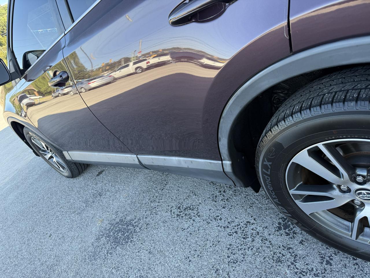 Toyota RAV4 XLE FWD 2017