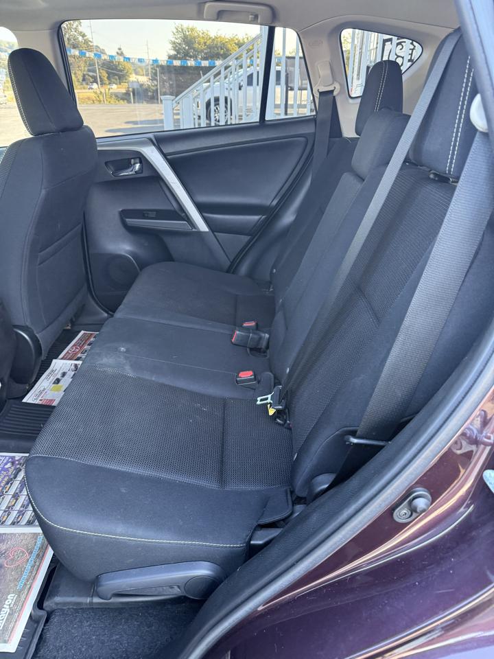 Toyota RAV4 XLE FWD 2017