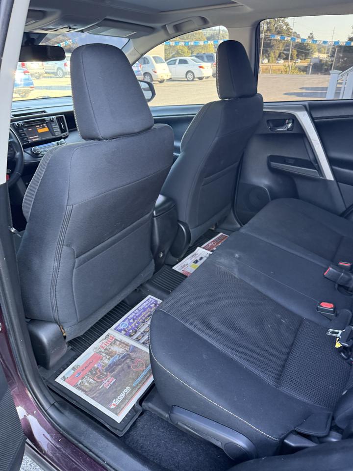 Toyota RAV4 XLE FWD 2017