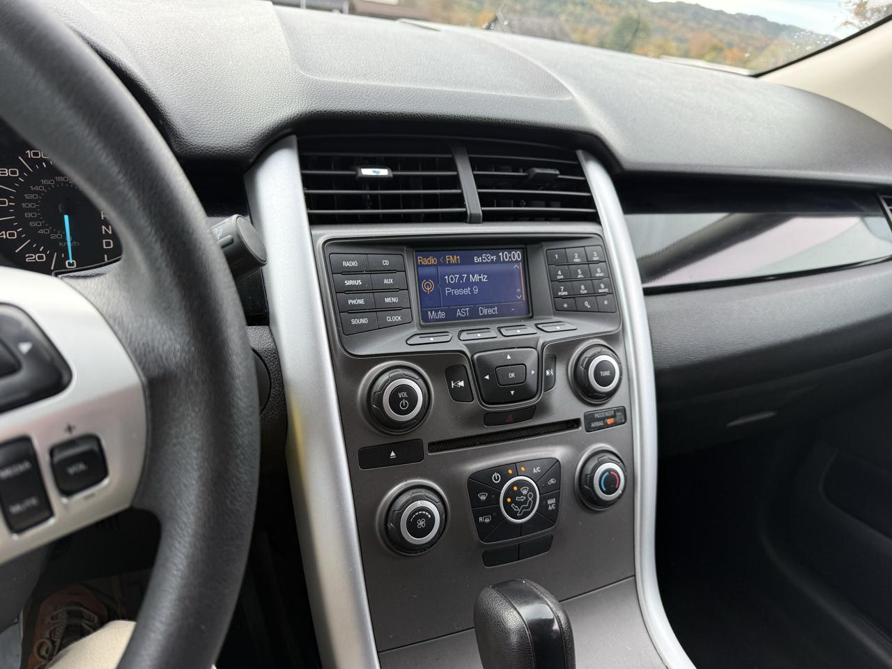 Ford Edge SE FWD 2011