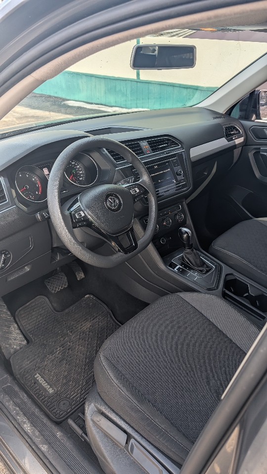 Volkswagen Tiguan 2.0T S FWD 2021