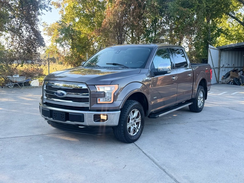 2015 Ford F-150 4WD SuperCab 145" Lariat
