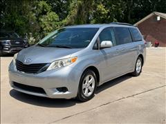 2011 Toyota Sienna 