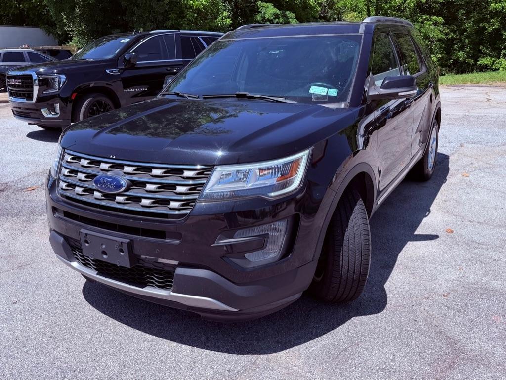 2017 Ford Explorer XLT 4WD's photo