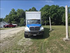 2004 International 4300 