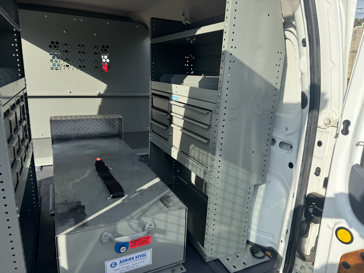 Ford Transit Connect XL with Side and Rear Door Glass 2012