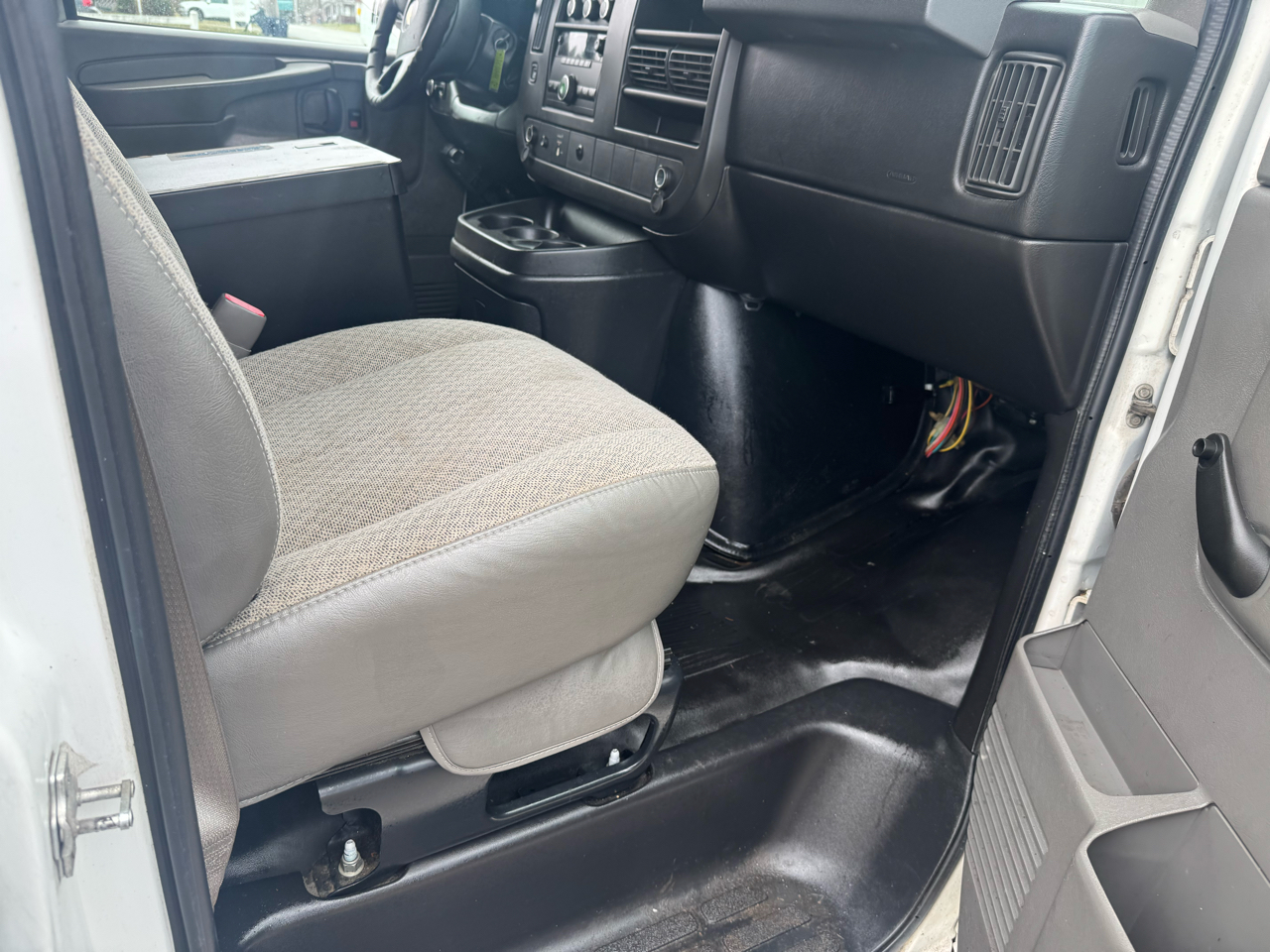 Chevrolet Express 2500 Cargo 2012