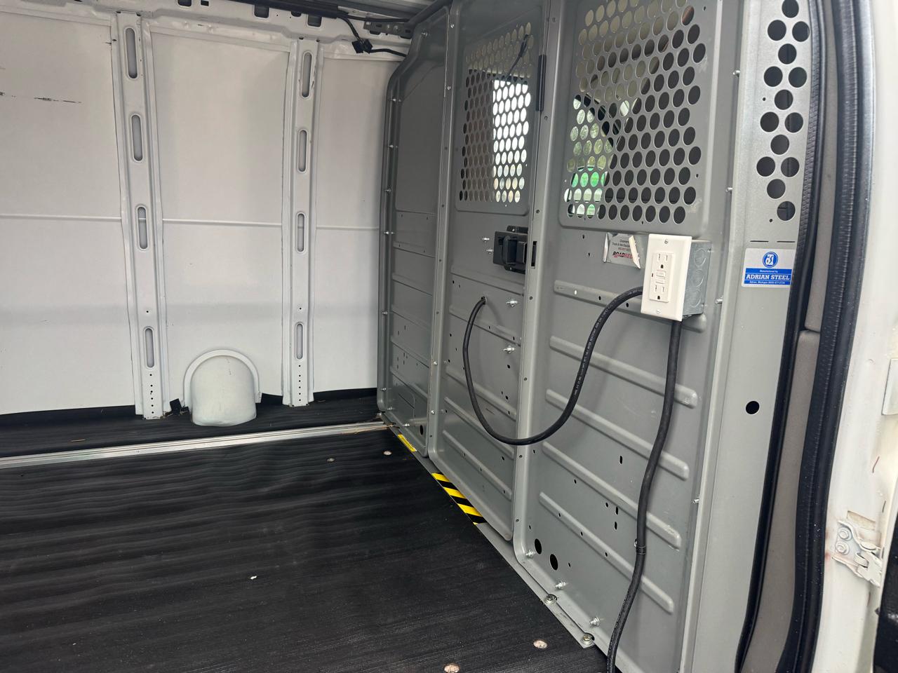 Chevrolet Express 2500 Cargo 2011