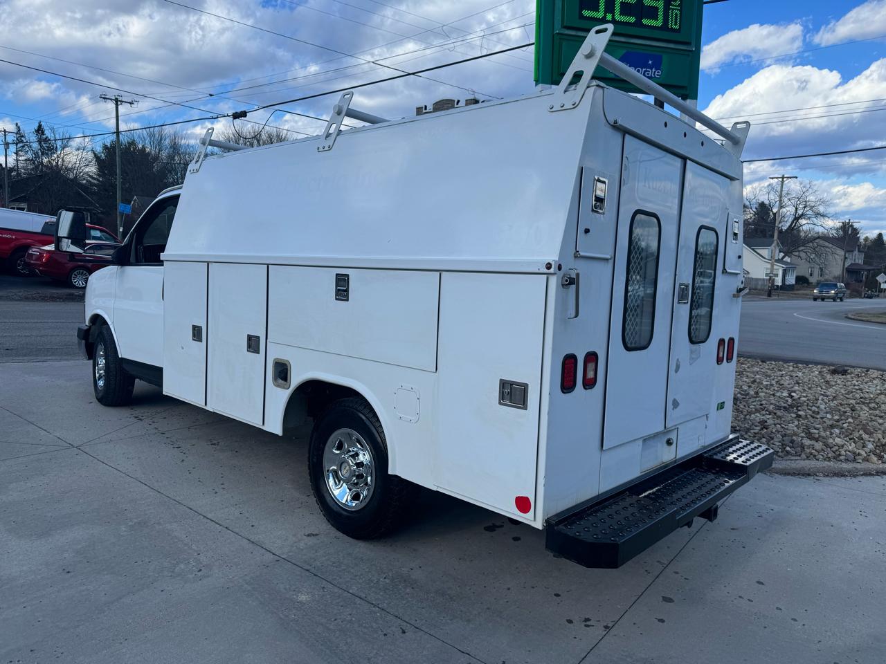 Chevrolet Express G3500 2011