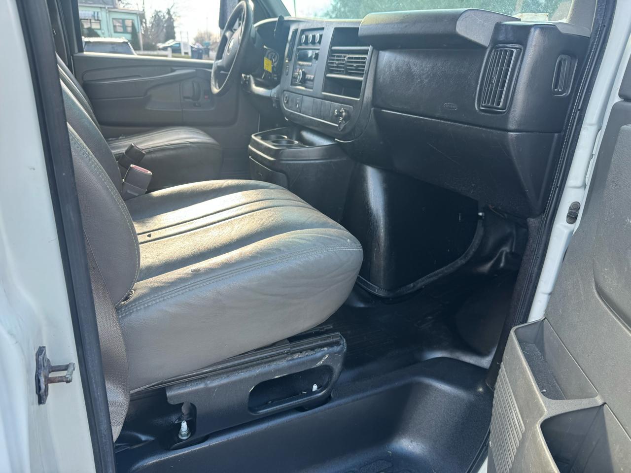 Chevrolet Express G3500 2011