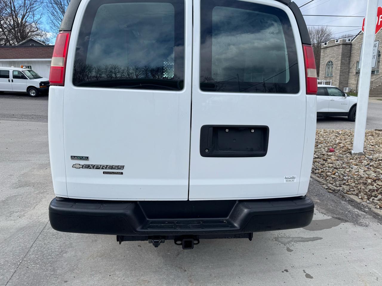 Chevrolet Express 2500 Cargo 2011