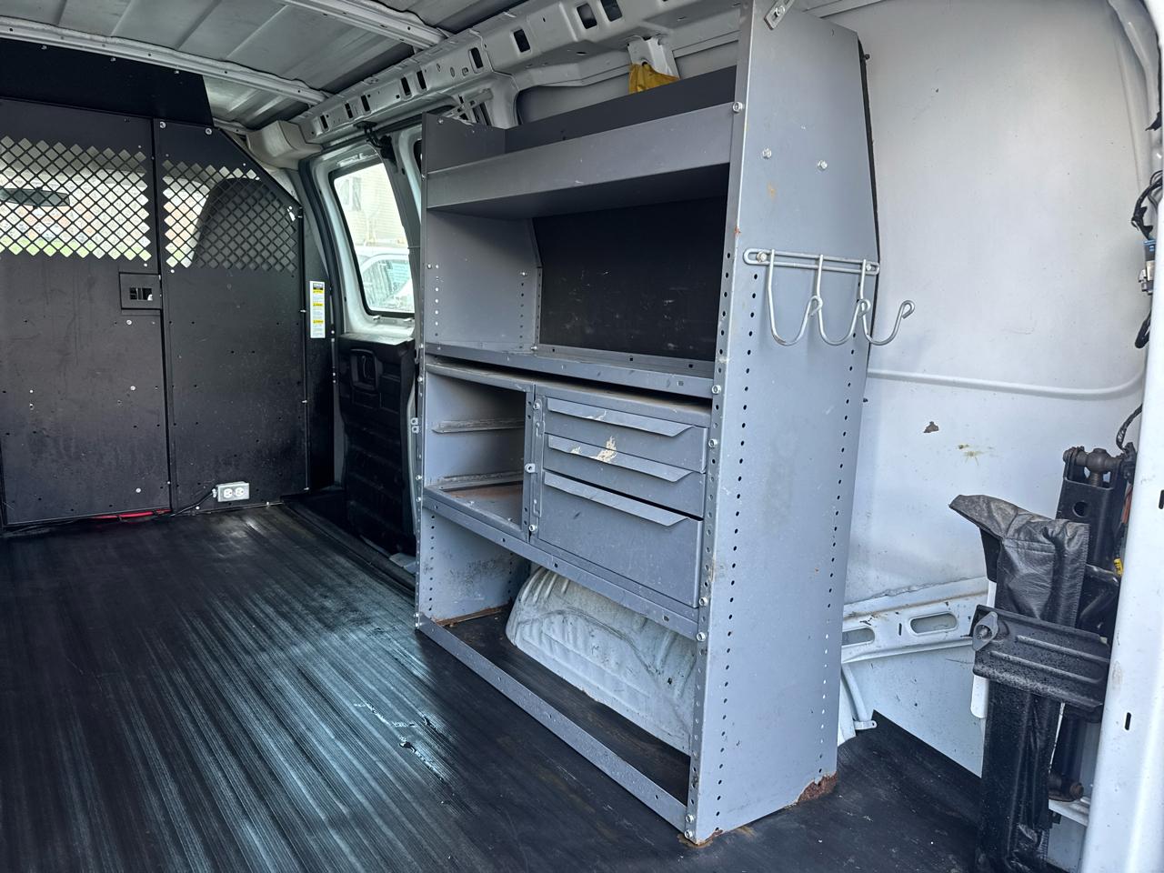 Chevrolet Express 2500 Cargo 2011