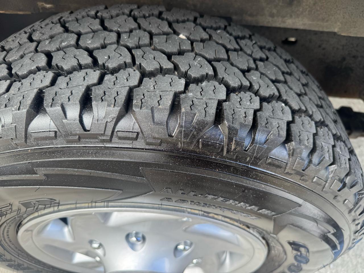 Ford Econoline E-350 Super Duty Extended 2012