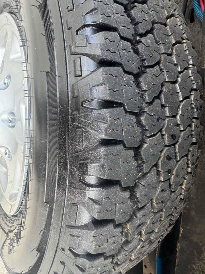 Ford Econoline E-350 Super Duty Extended 2012