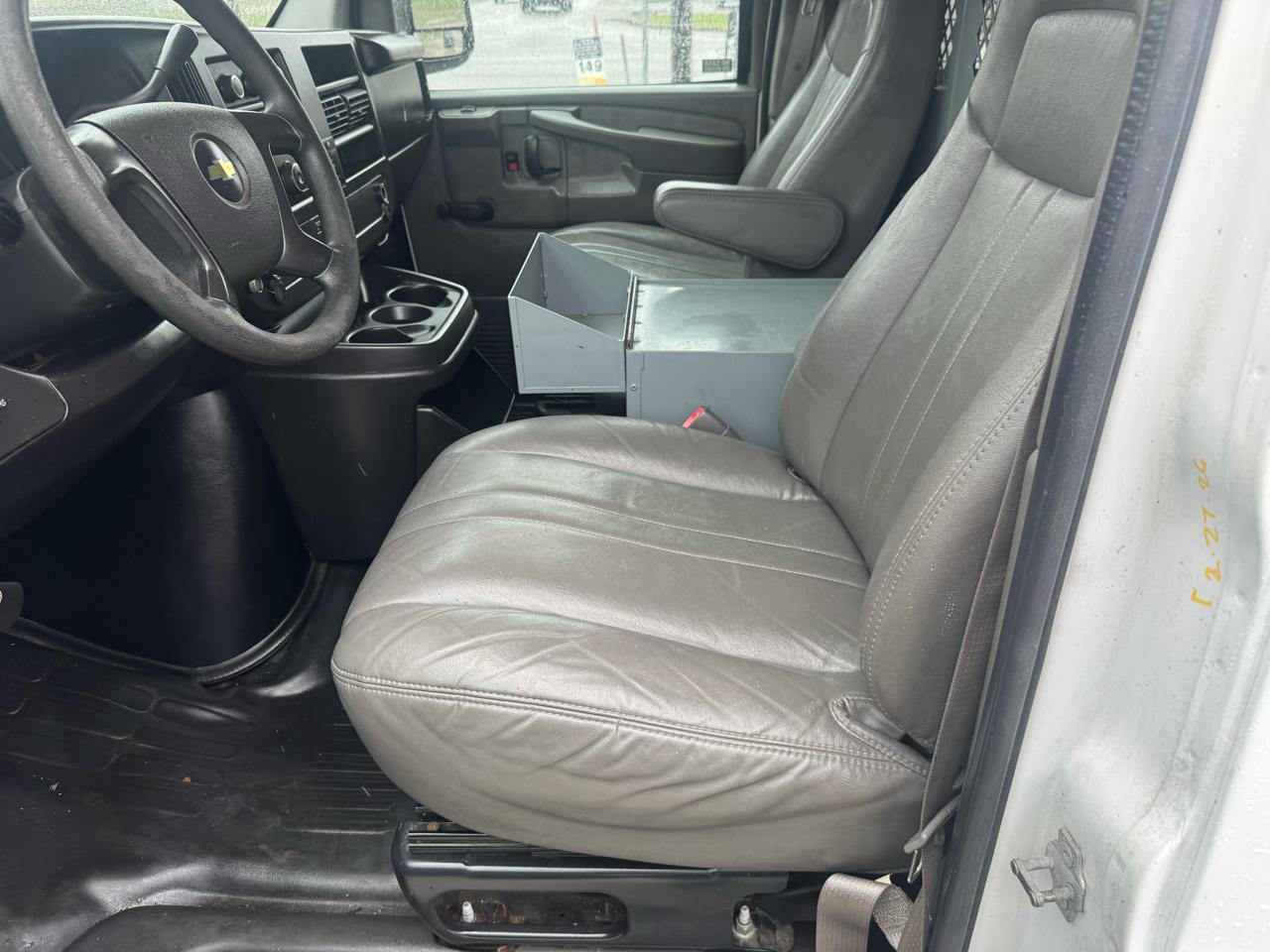 Chevrolet Express 1500 Cargo 2012