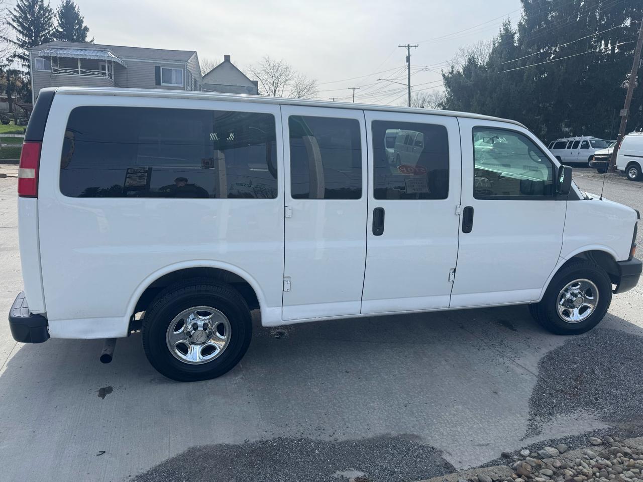 Chevrolet Express LS 1500 AWD 2007