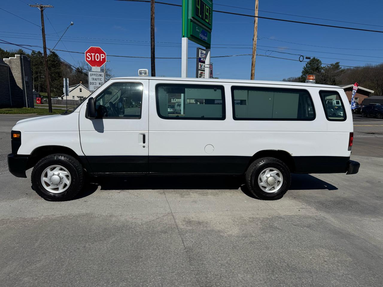 Ford Econoline E350 Super Duty Extended 2008