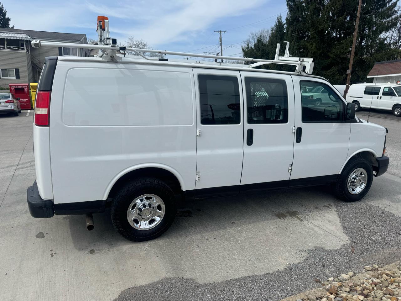 Chevrolet Express 2500 Cargo 2012